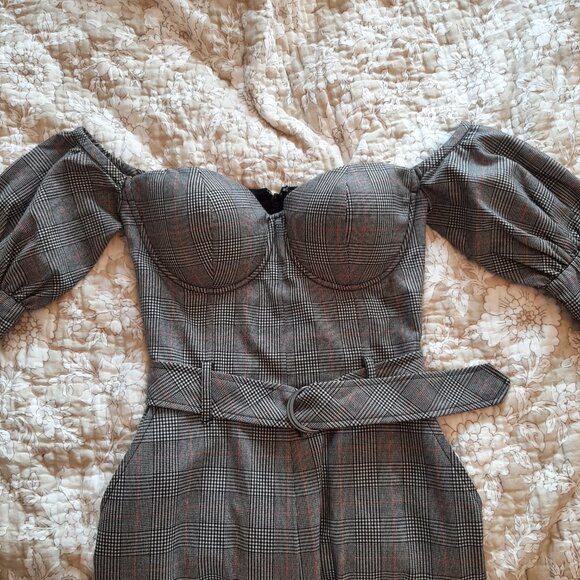 GUESS "Alexa" Grey Plaid Belted Bustier Puff Sleeve Jumpsuit - Size 0 - Picture 5 of 12